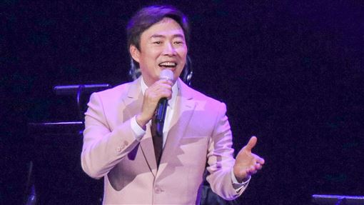 費玉清2019告別演唱會台北場，現場座無虛席暖心開唱。